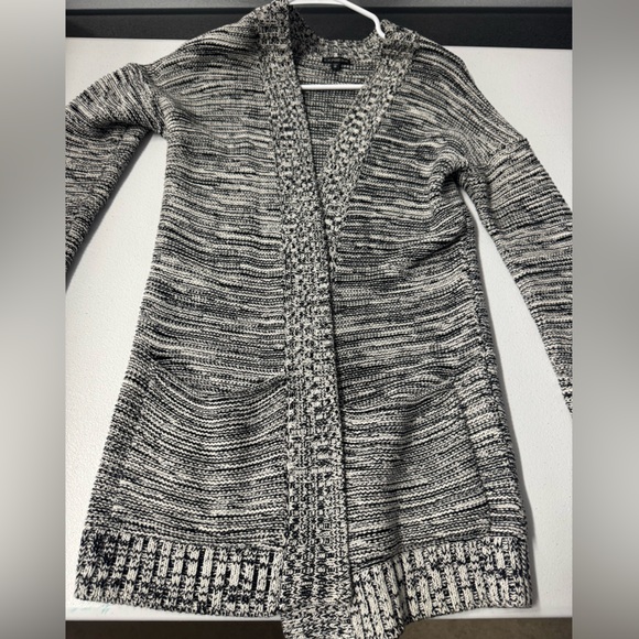 Very Nice Express Black and White Women's Knit Cardigan XS - Picture 1 of 9